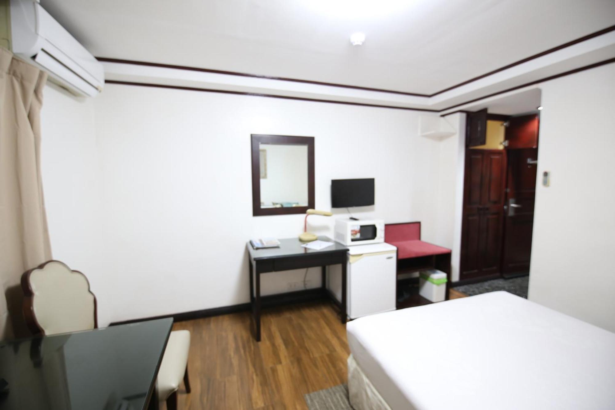 Hotel Asia Cebu ภายนอก รูปภาพ