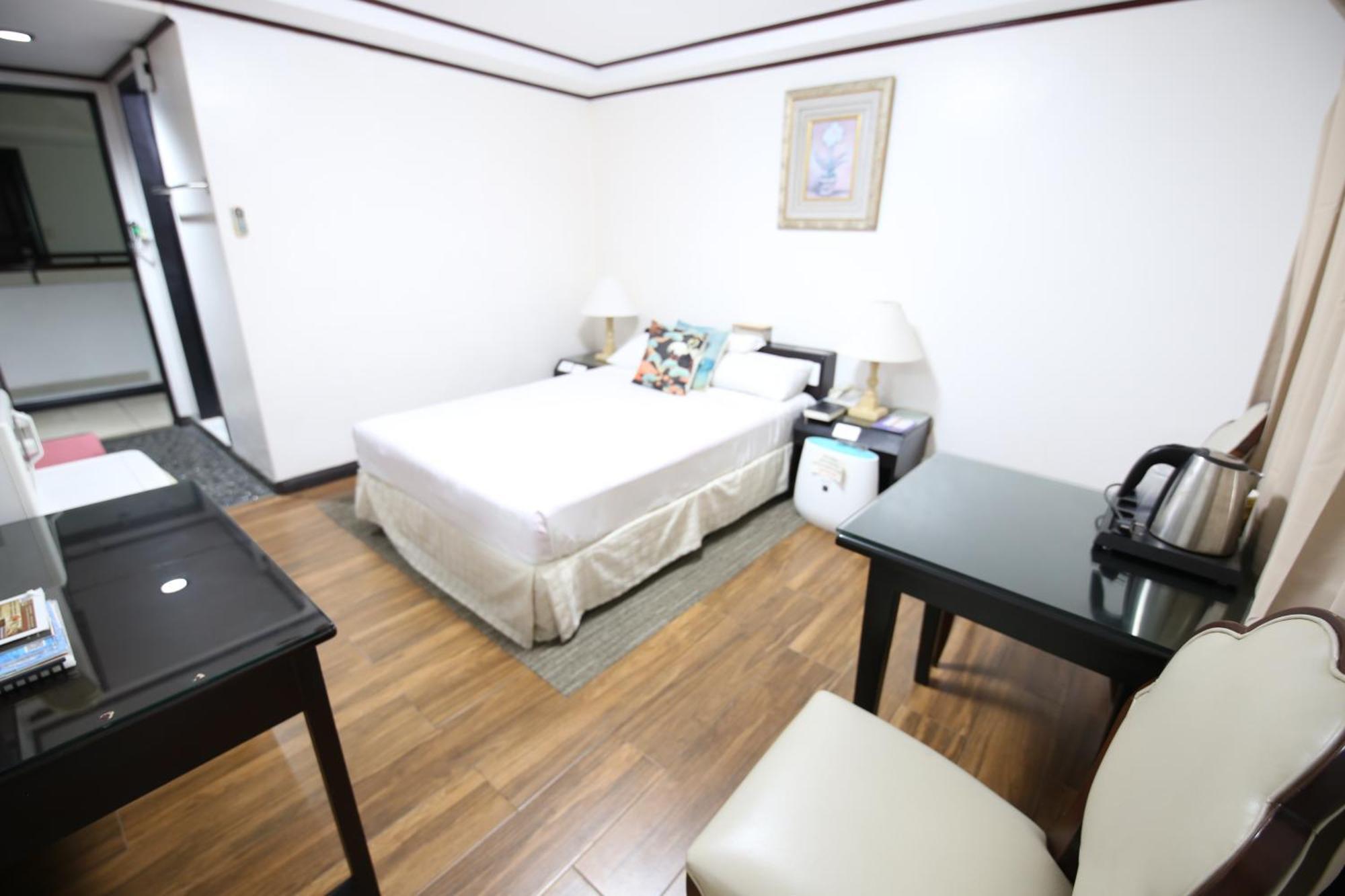 Hotel Asia Cebu ภายนอก รูปภาพ