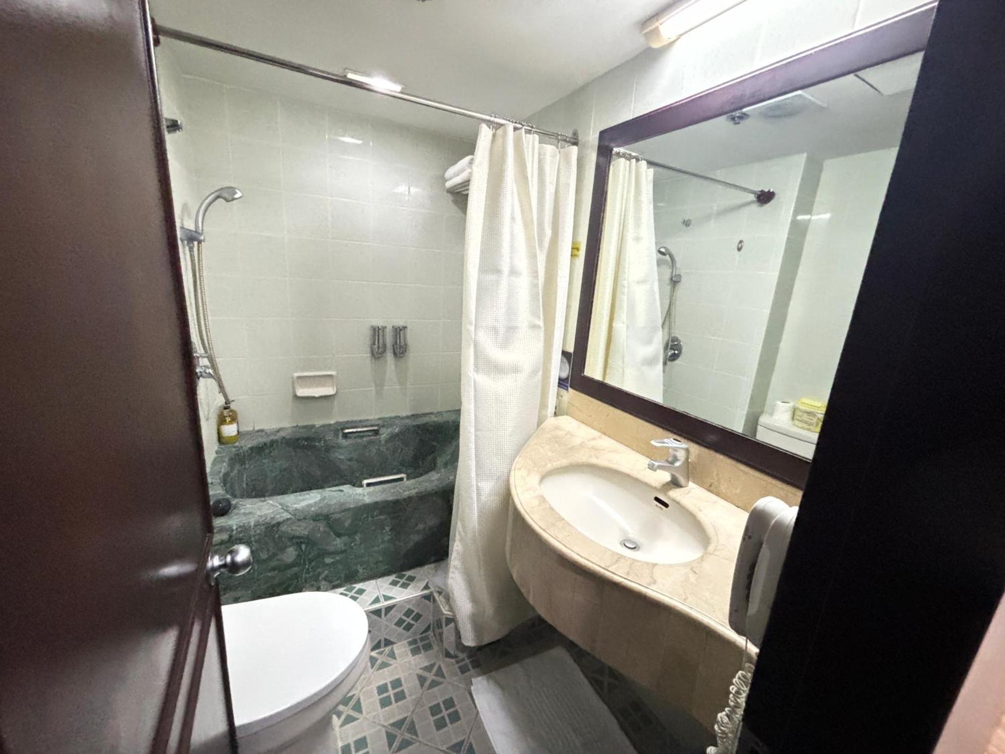 Hotel Asia Cebu ภายนอก รูปภาพ